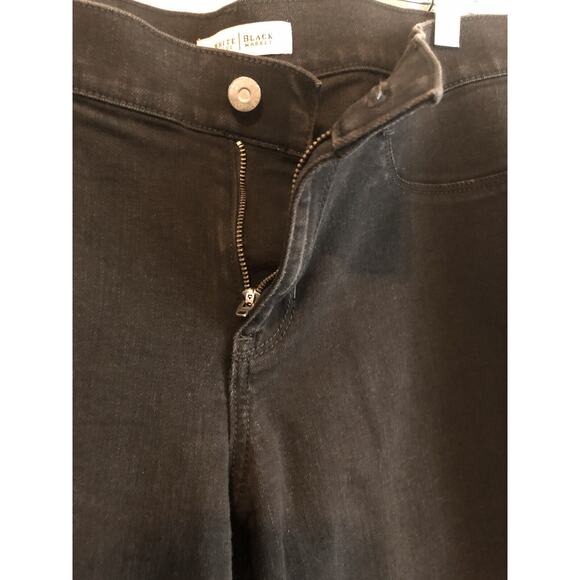 White House Black Market Womens Jeans XL Black Tapered Leg Back Pockets Pants - Picture 3 of 10